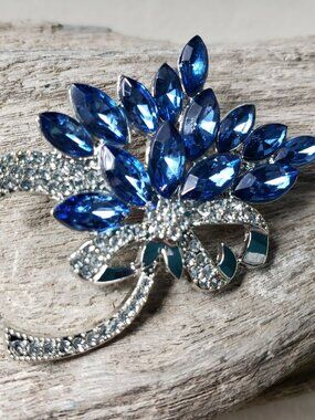 New Floral & Ribbon Rhinestone Brooch Blue Marquise Cut Stones and Clear Round